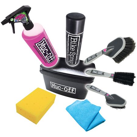 MUC-Off-8-piece-cleaning-set