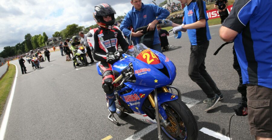 R06 Brands Hatch Jordan Gilbert 19-07-15 010