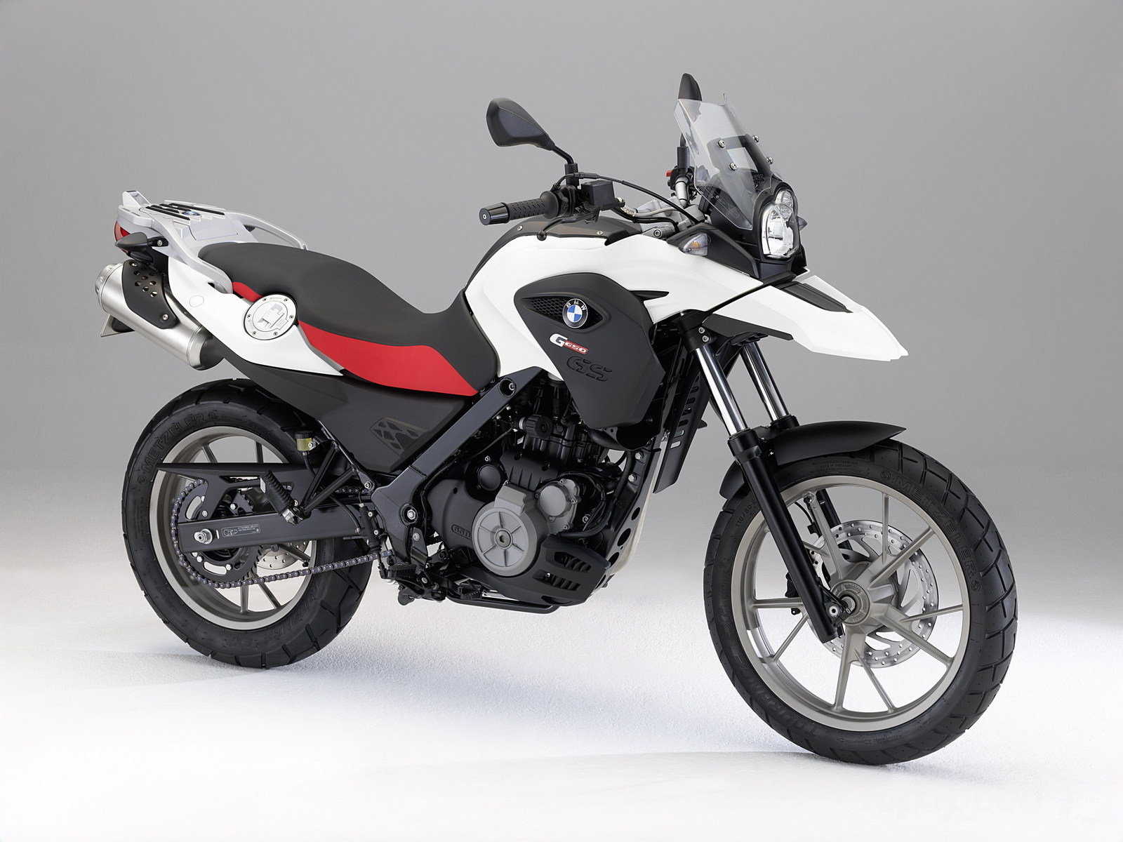 Lowest seat height 600cc sportbike clearance
