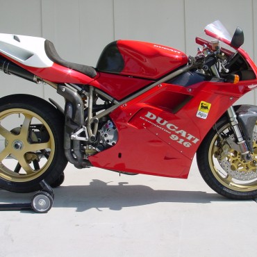 Ducati 916