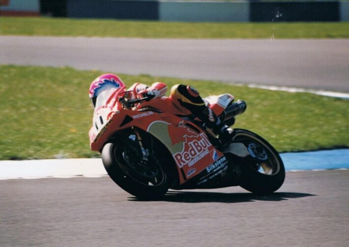 Steve Hislop at 1997 Donington Park credit Phil Wain's Family Archive