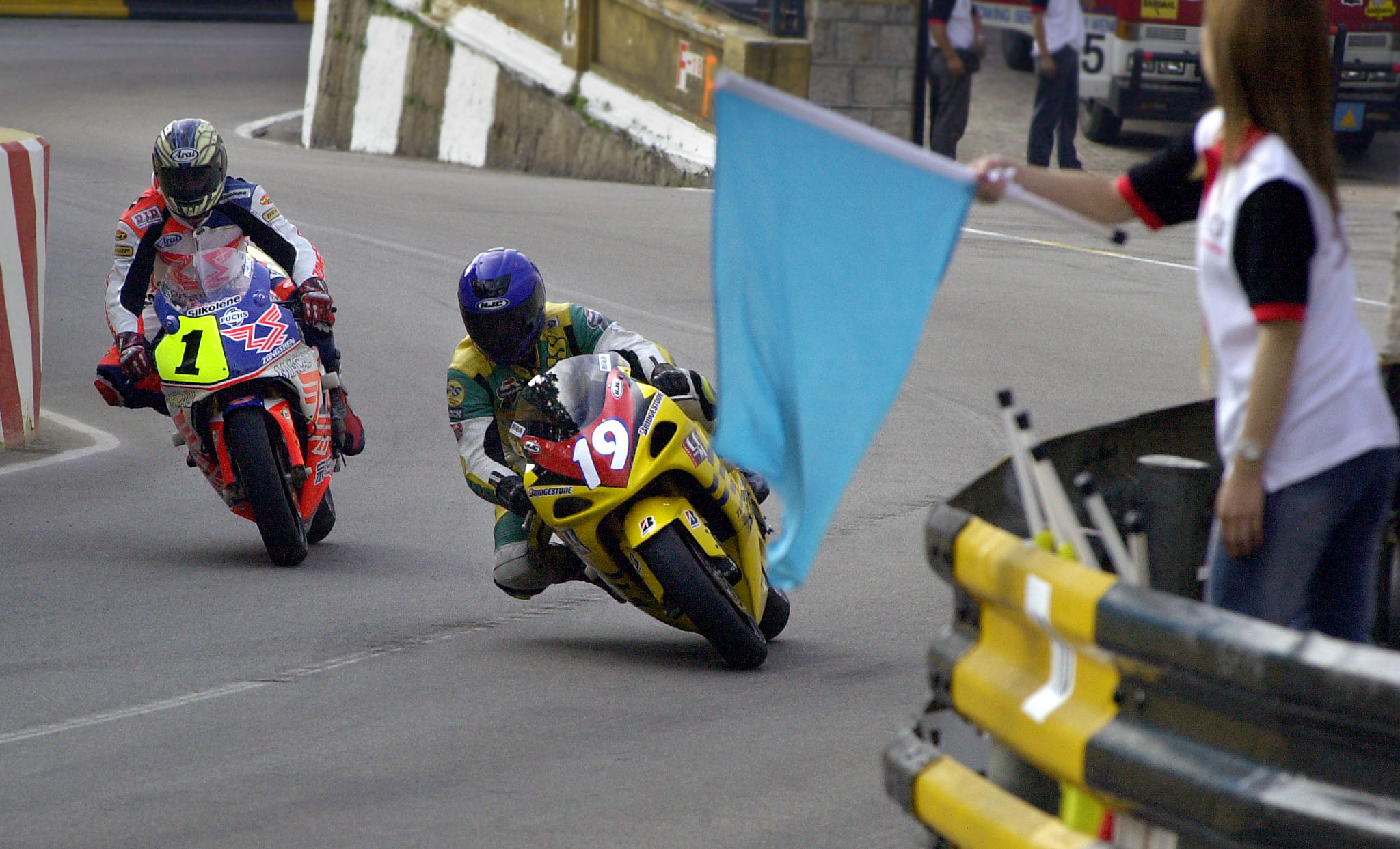 6 Maternity – 2000 Macau GP