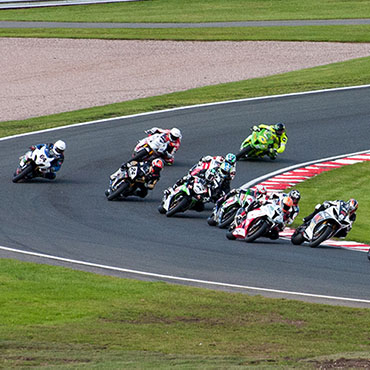 Oulton Park BSB photo credit Mark Walker on flickr