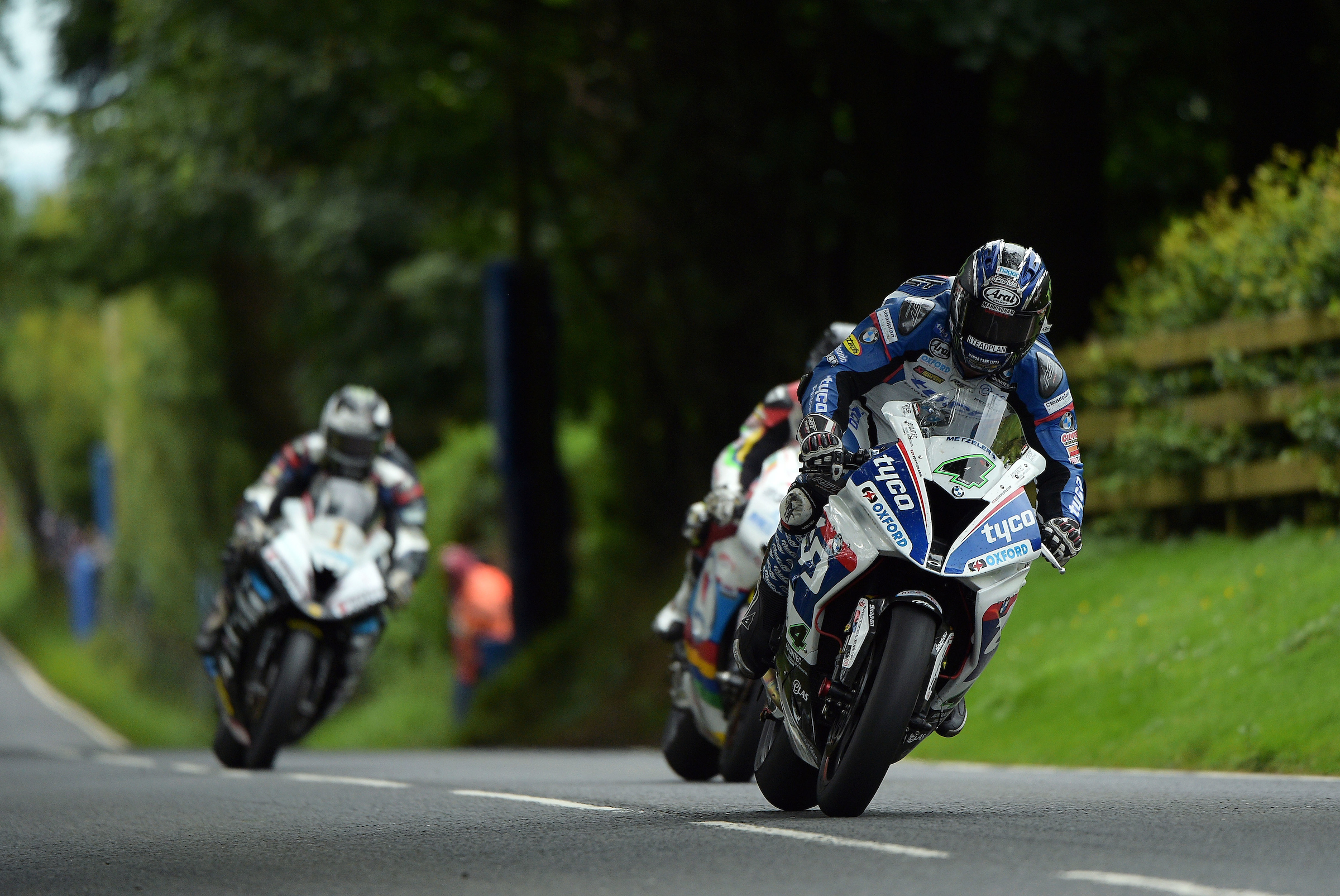 Ian Hutchinson is sticking with Tyco BMW