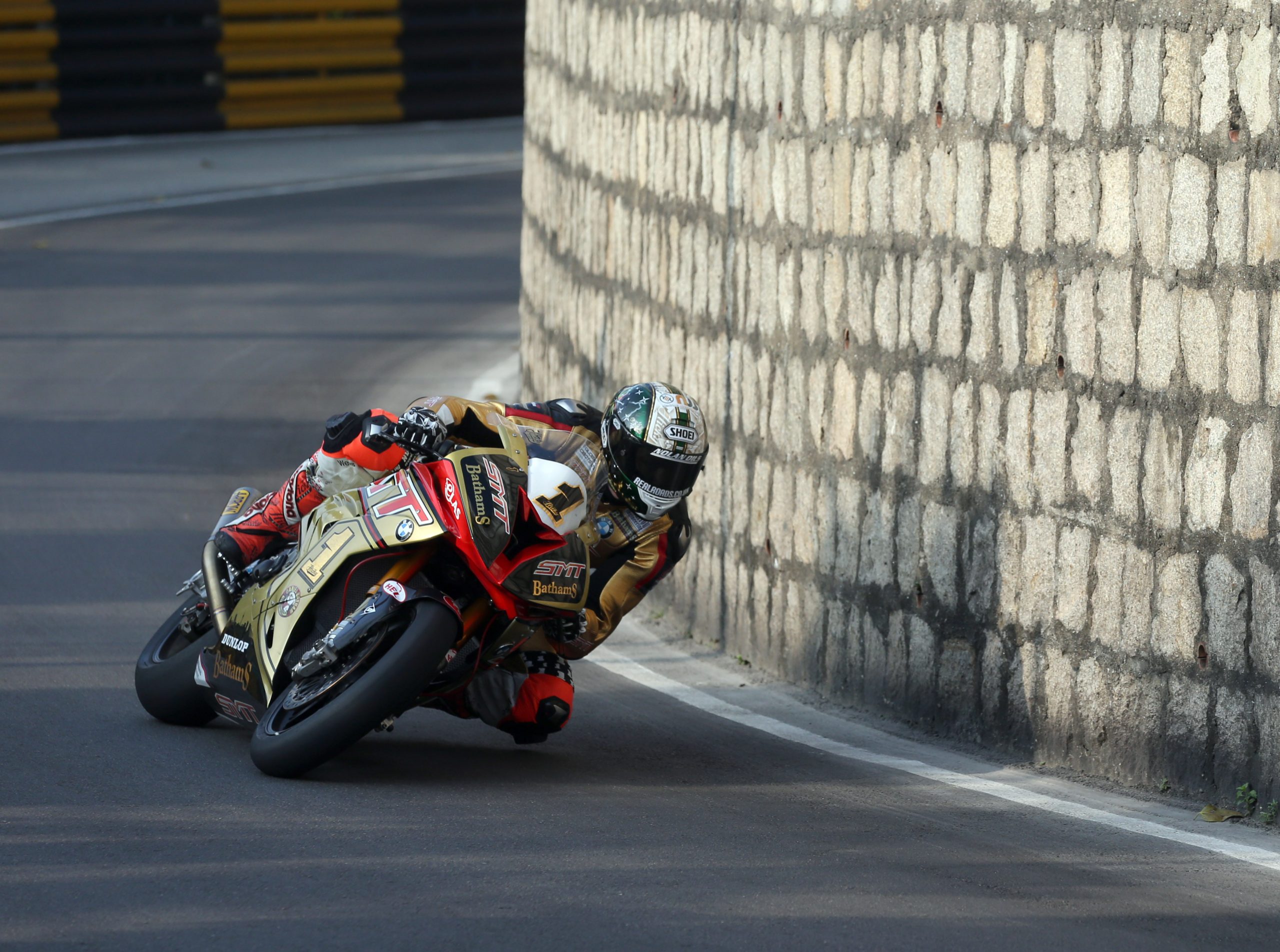 Peter Hickman Macau 2016 image credit by Stephen Davison (Pacemaker Press International)