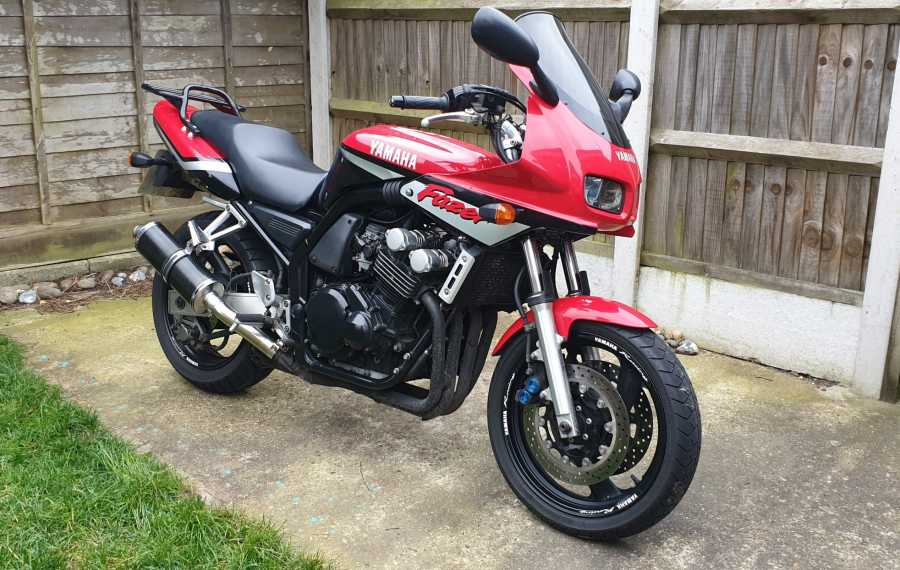 Fzs shop 600 yamaha