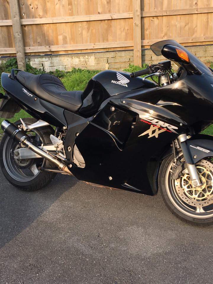 Childbelm – Honda CBR1100XX Super Blackbird