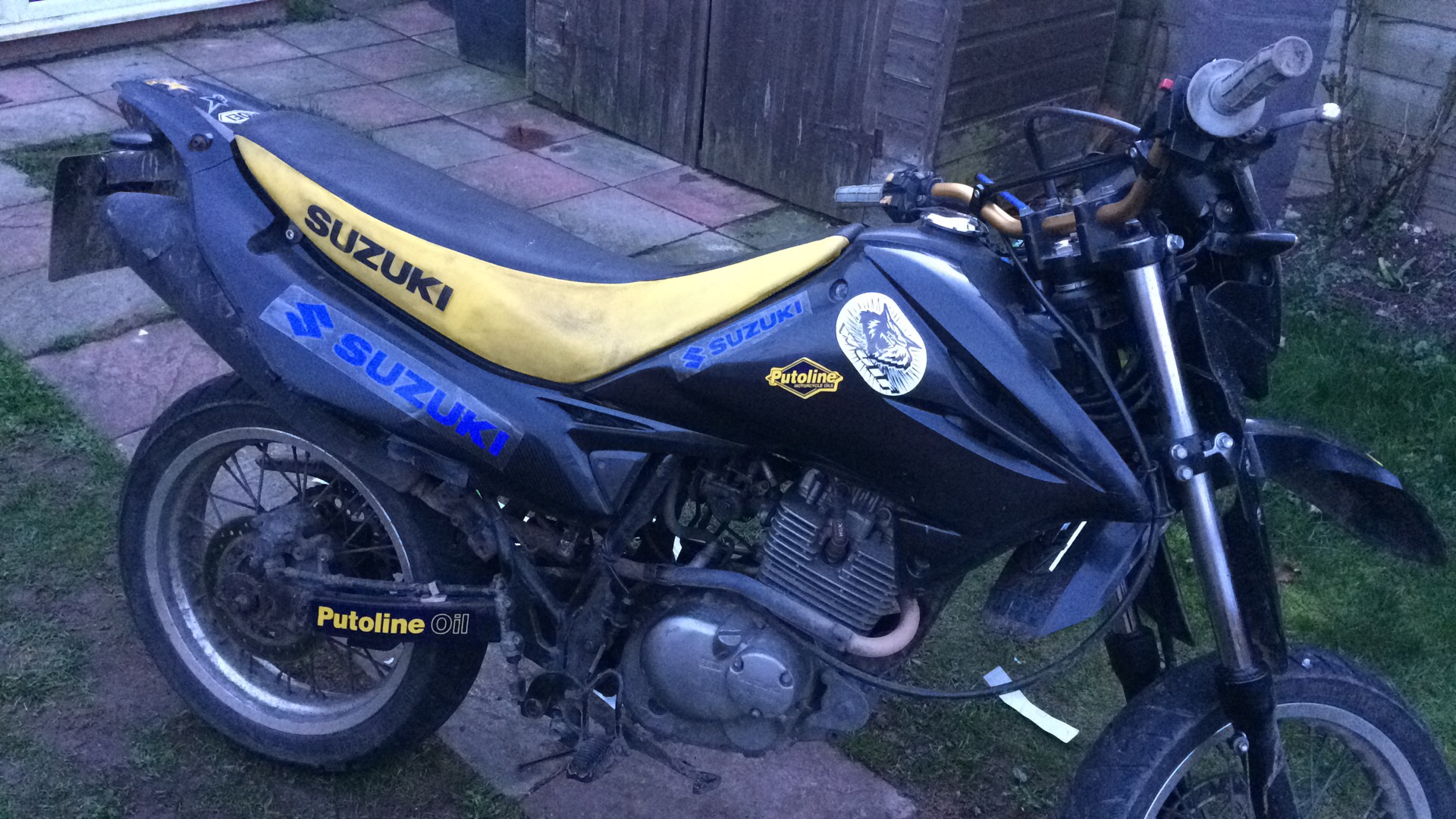 Chris Mansell – Suzuki DR125