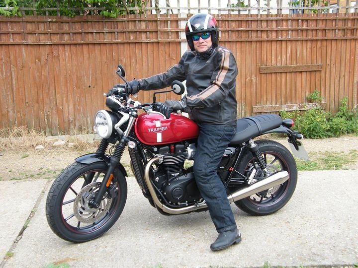 Chris Seaman – Triumph Street Twin