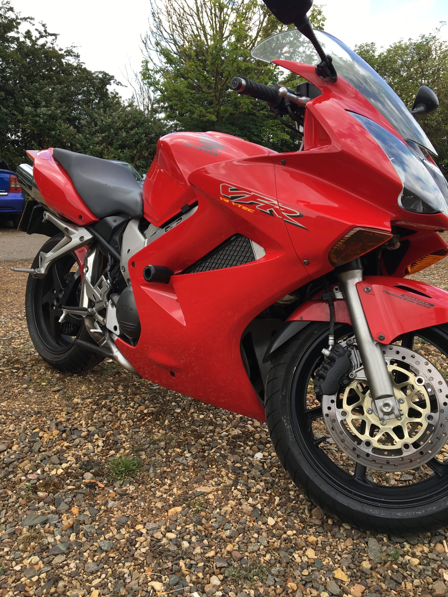 Derrick Thompson – Honda VFR800 VTEC