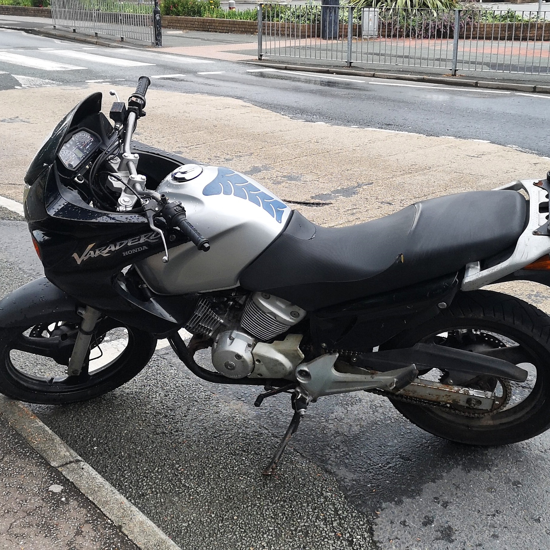 Honda XL125V Varadero Review Honda Bike Reviews Devitt