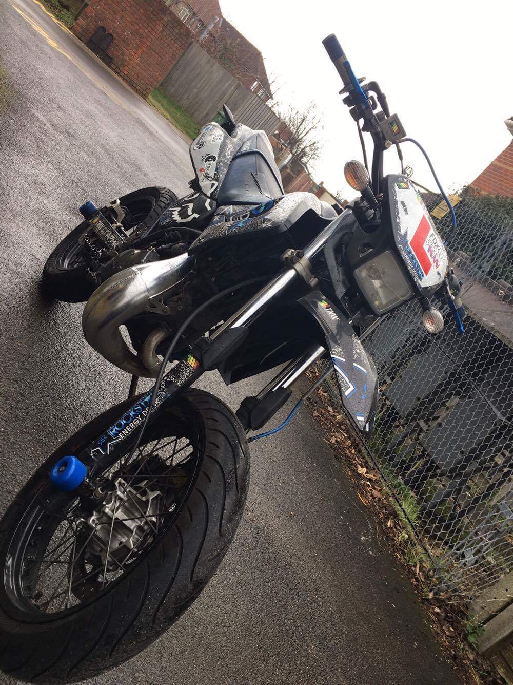 Karl West – Yamaha DT125X