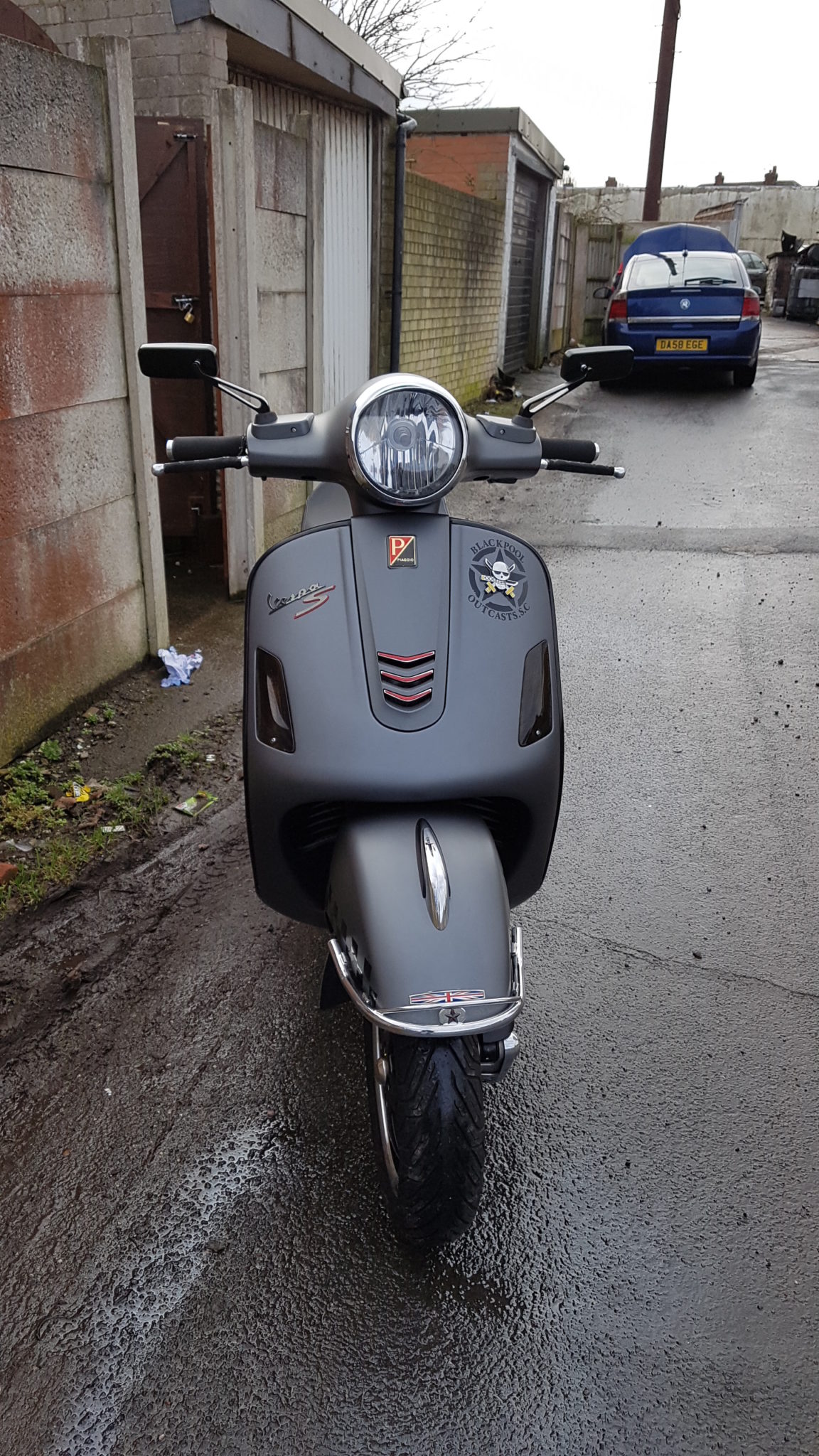 Matt – Piaggio Vespa GTS300