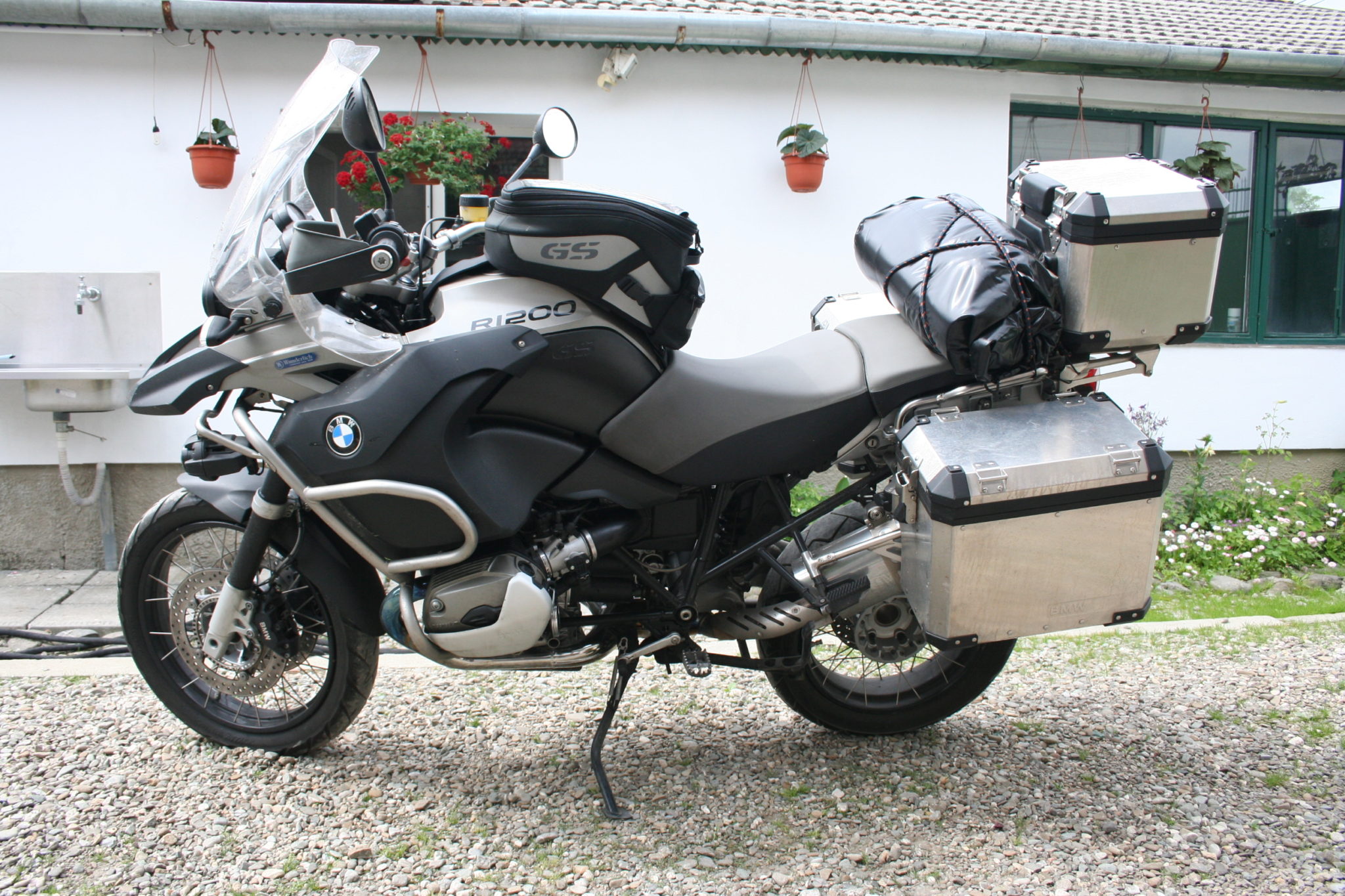 Nicu – BMW R1200GS Adventure 2