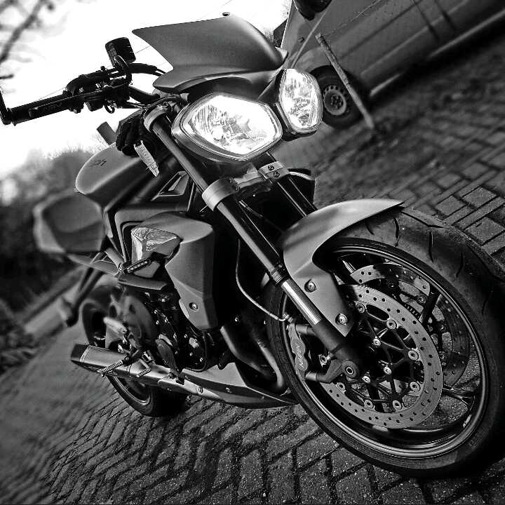 Paul Holloway – Triumph Street Triple R