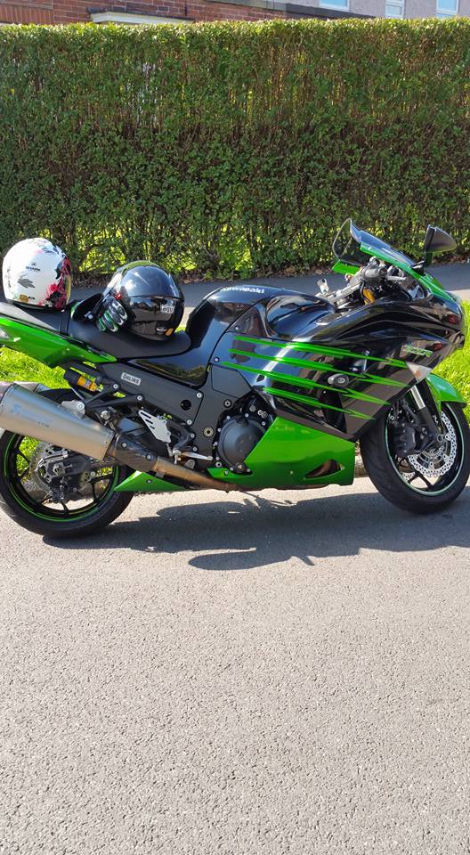 Phil Cooper – Kawasaki ZZR1400 (2)