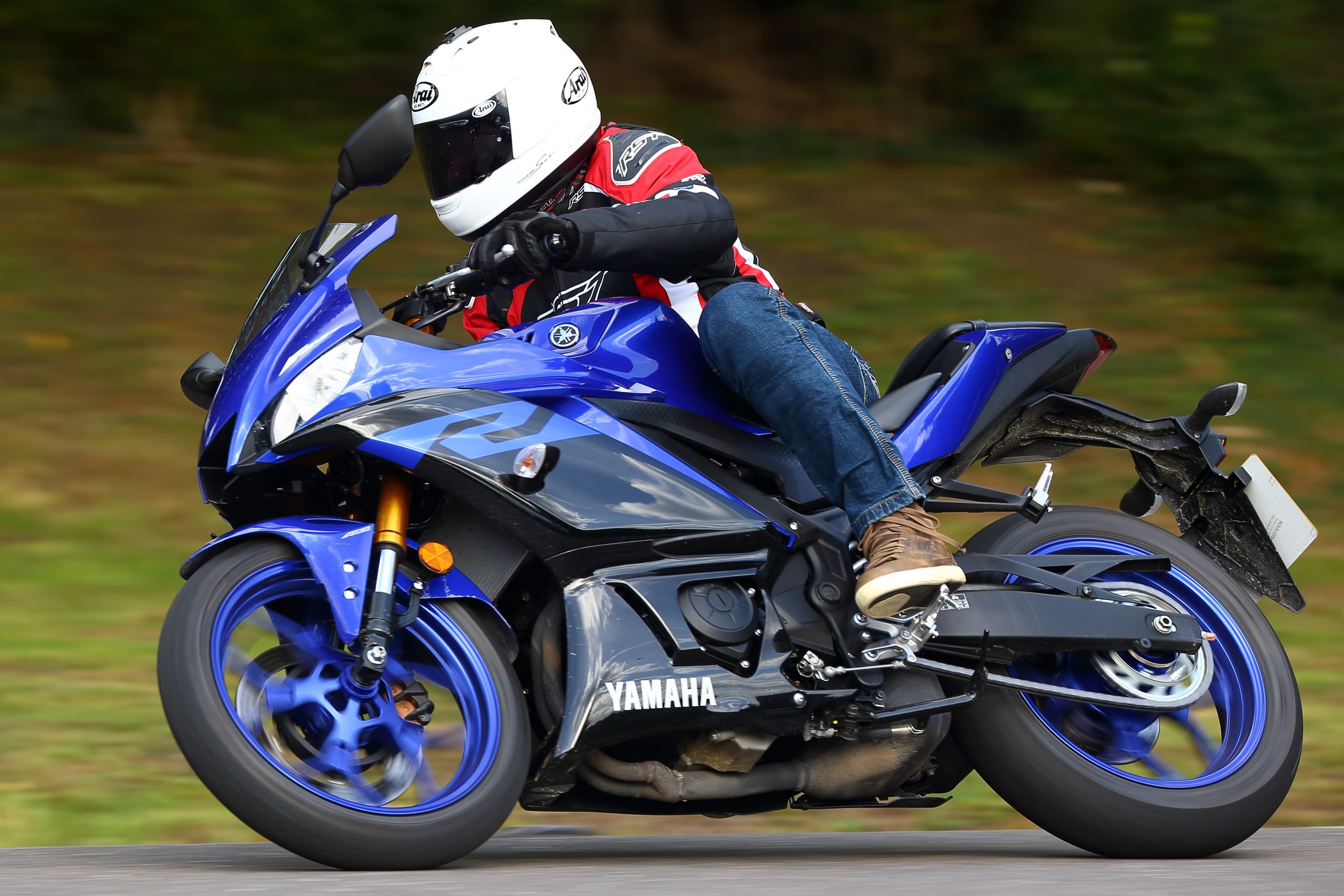 Yamaha R3 Review