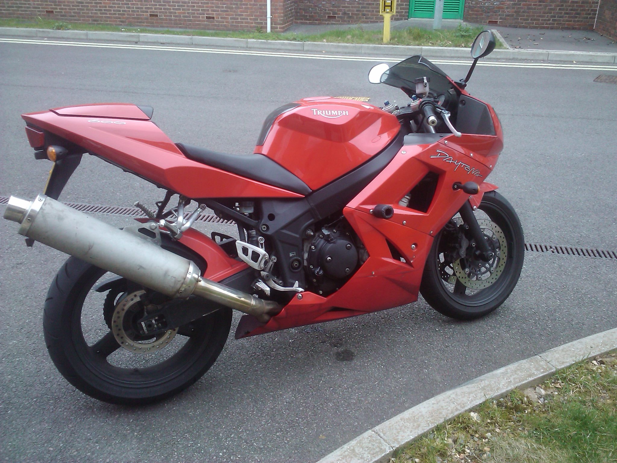 Triumph Daytona 650 Review Triumph Bike Reviews Devitt