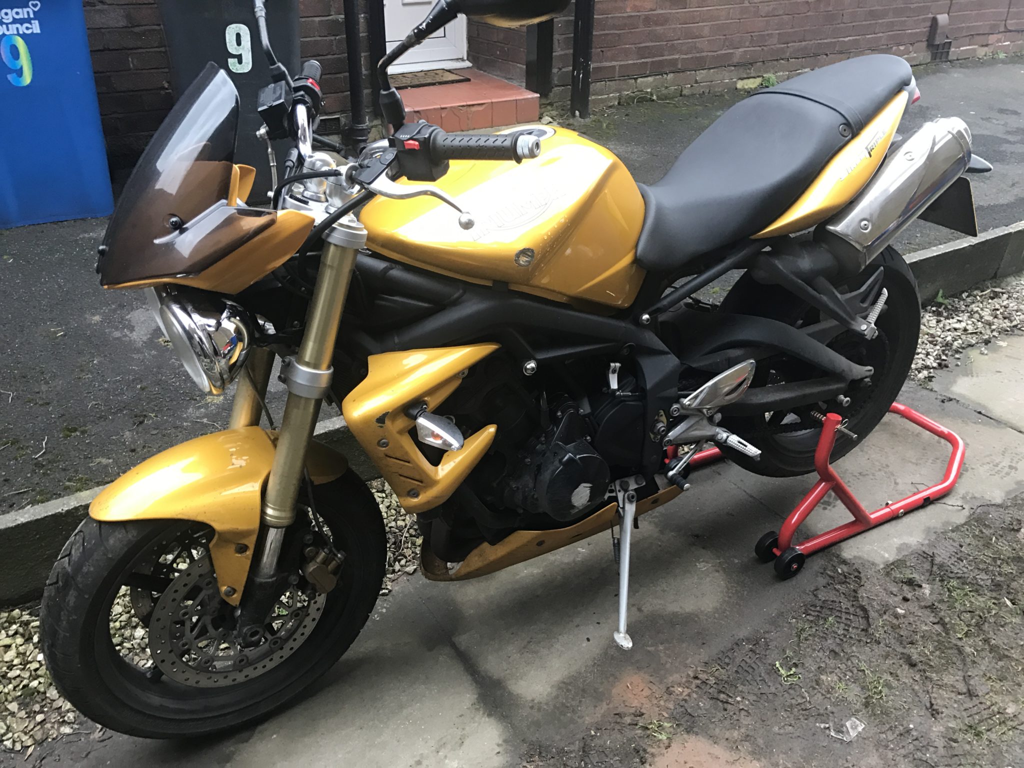 Sam Rowley – Triumph Street Triple 675 2