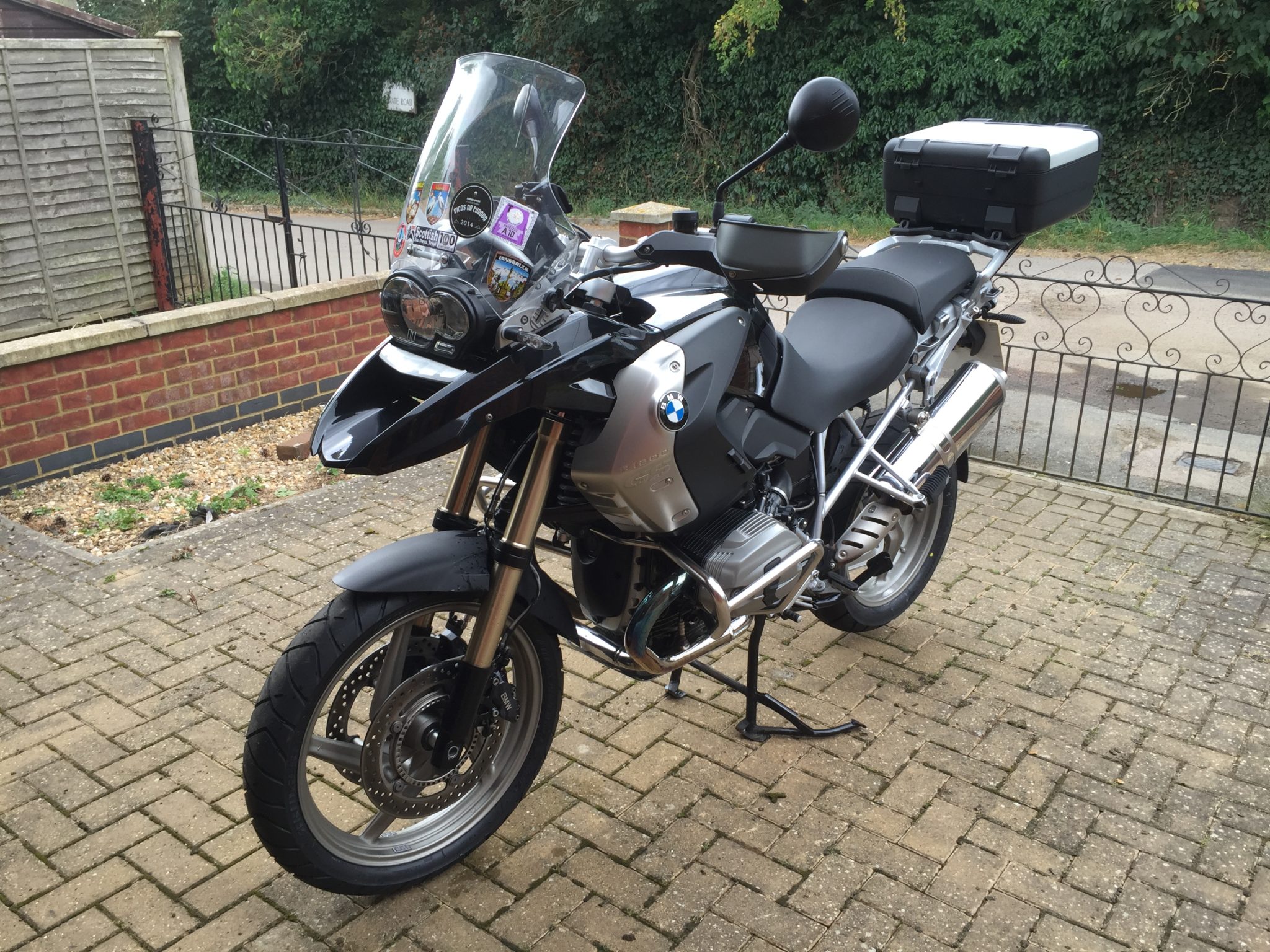 Simon Parry – BMW R1200GS