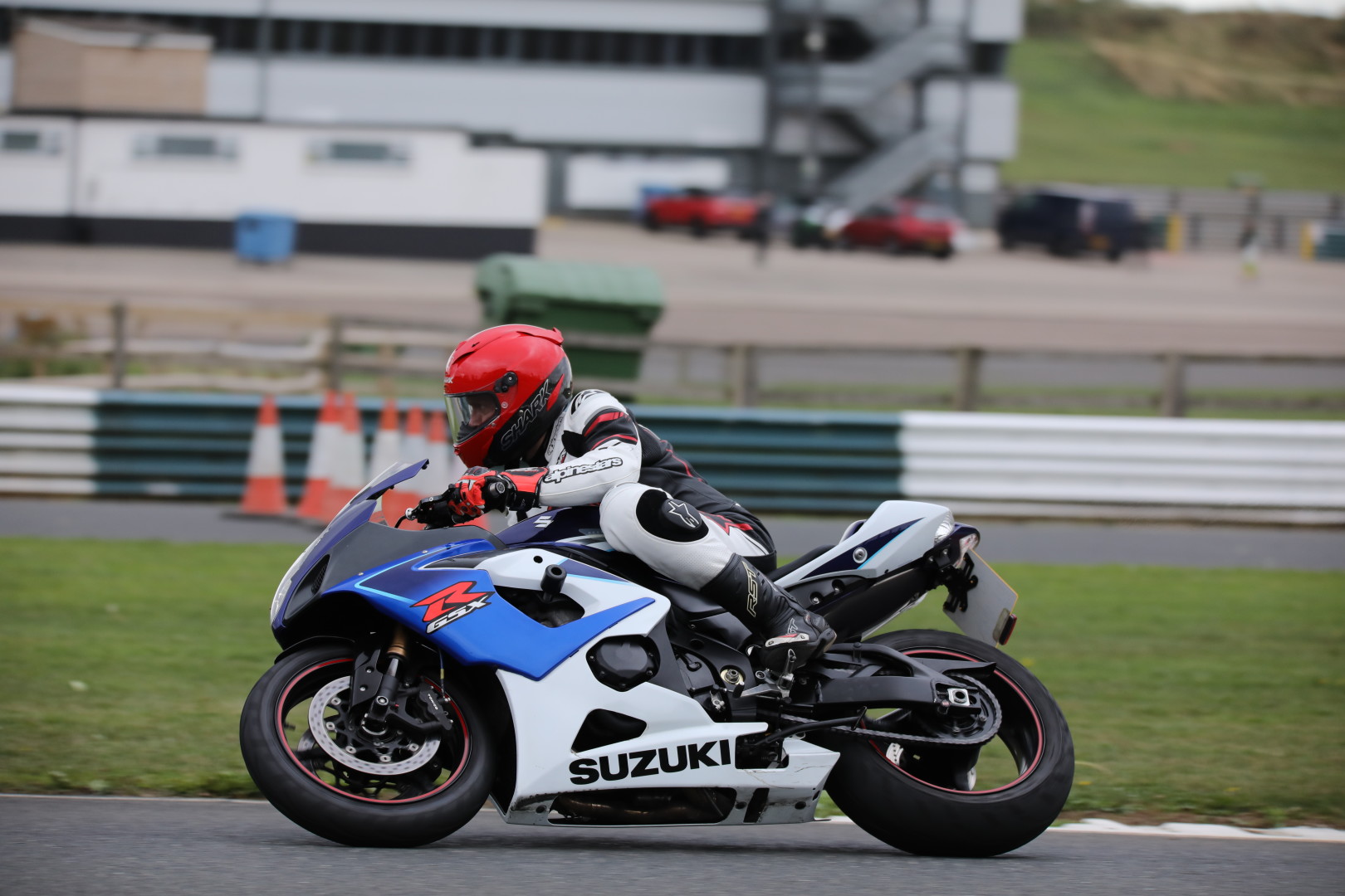 Suzuki GSX R1000 – Phil Harris 4