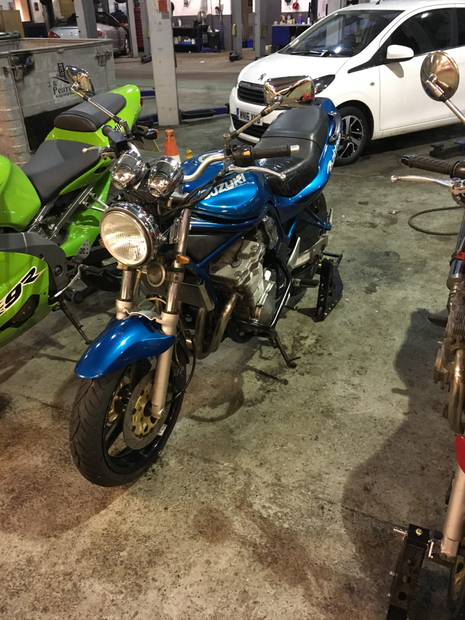 Tomo – Suzuki GSF600 Bandit