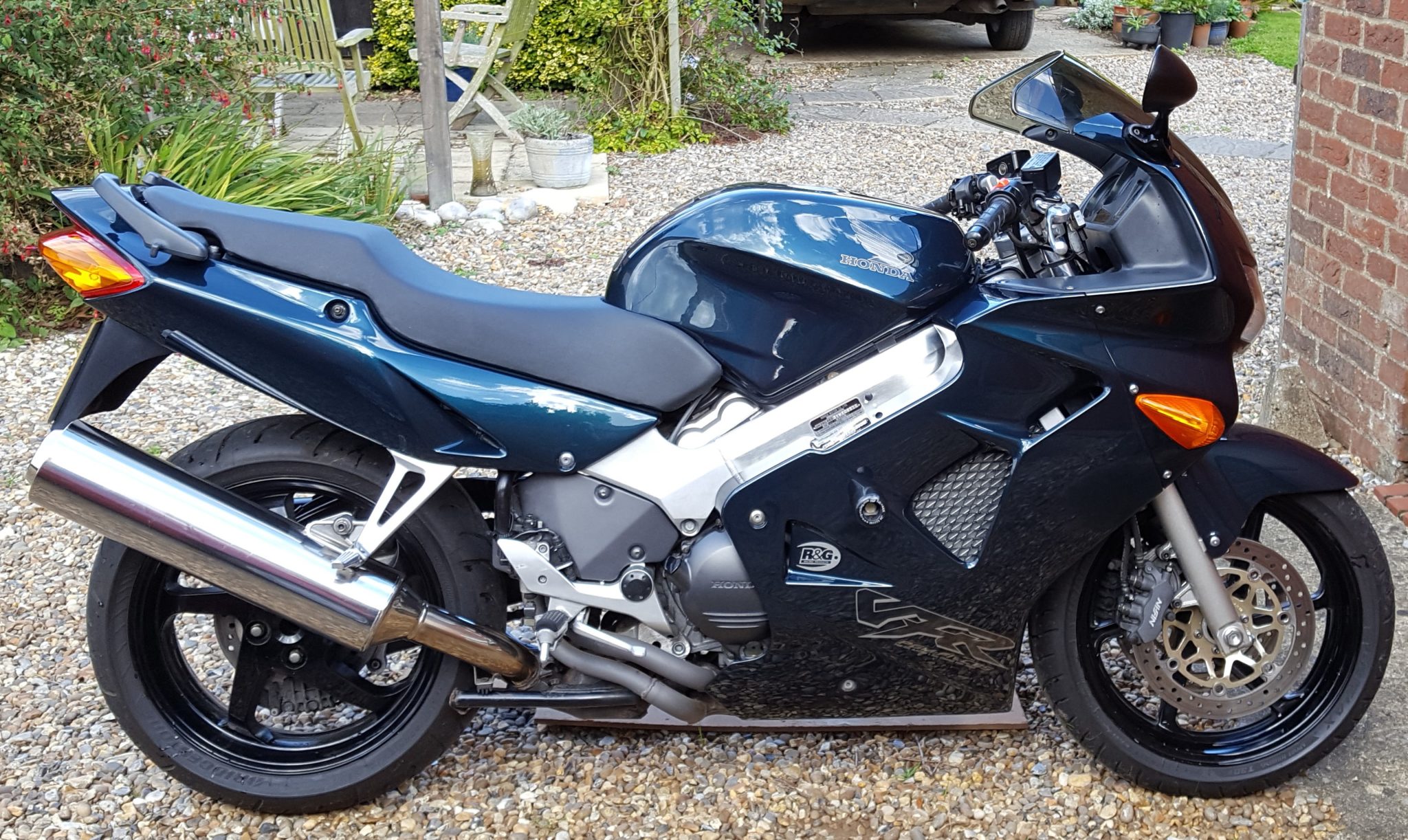 Tony – Honda VFR800