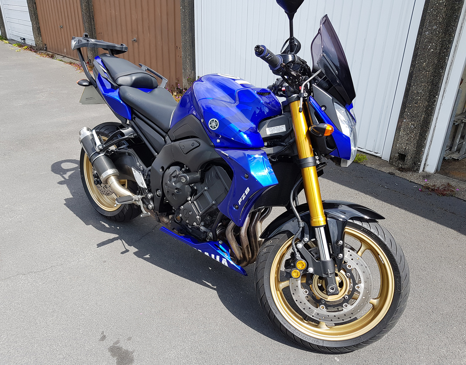 Yamaha FZ8 – Rob 4