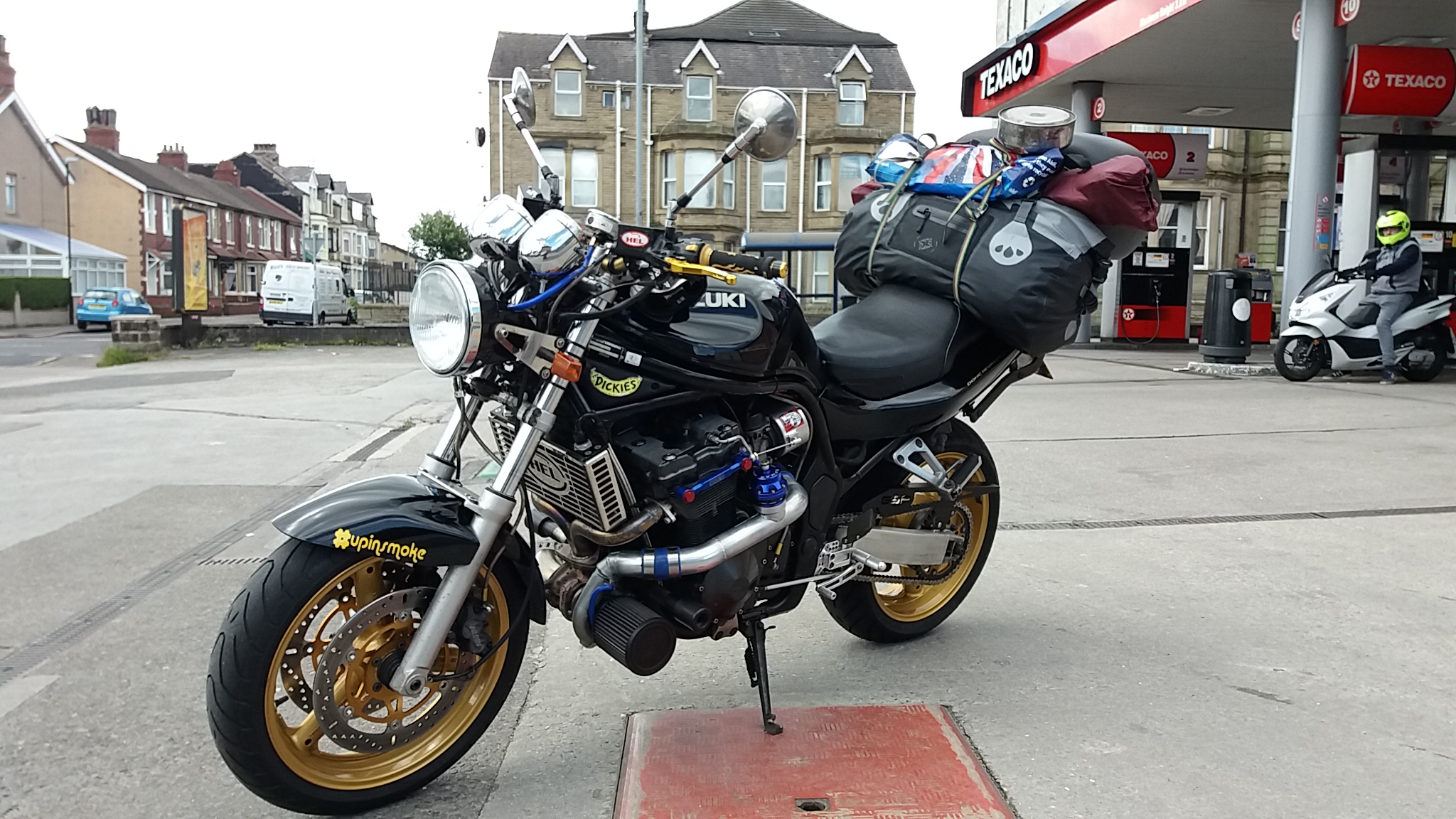 Suzuki GSF1200 Bandit Review | Suzuki Bike Reviews | Devitt
