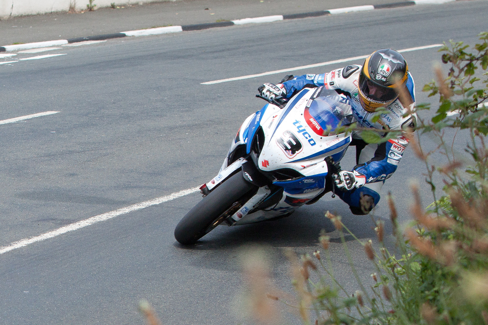 Guy Martin TT 2012 image credit Phil Long on flickr