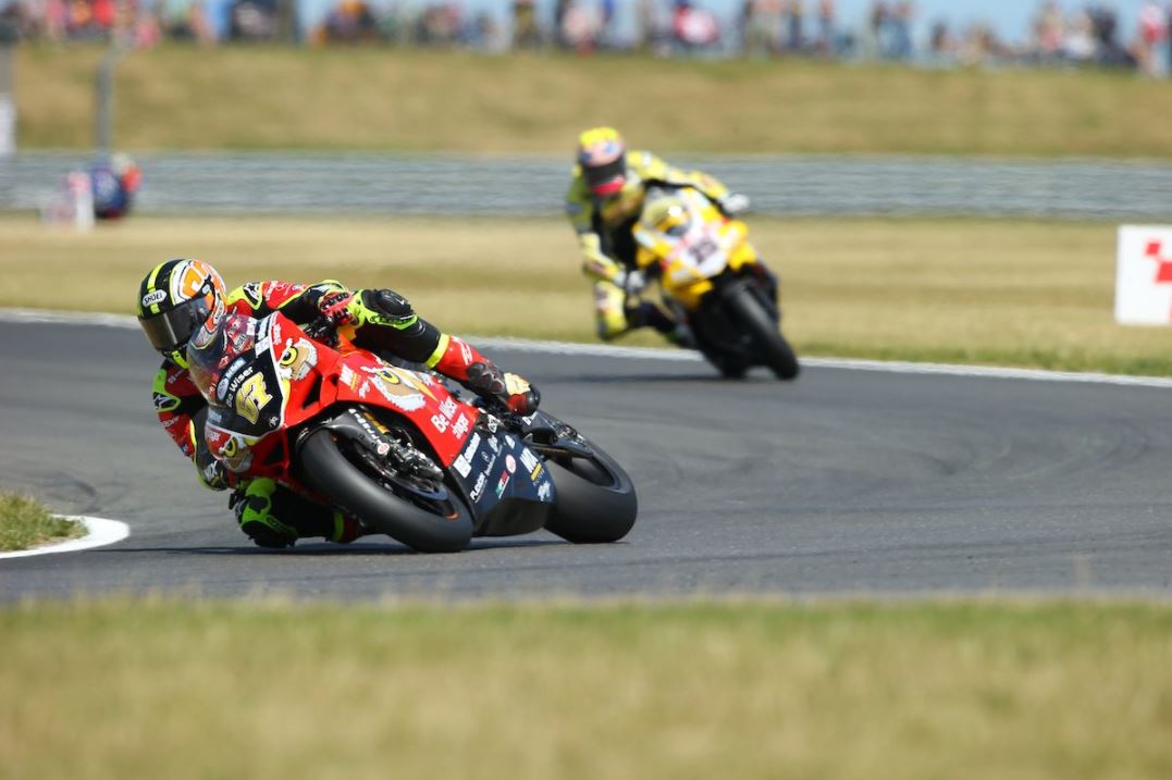 Byrne holds off Brookes for Snetterton double image credit @MCNSport Twitter