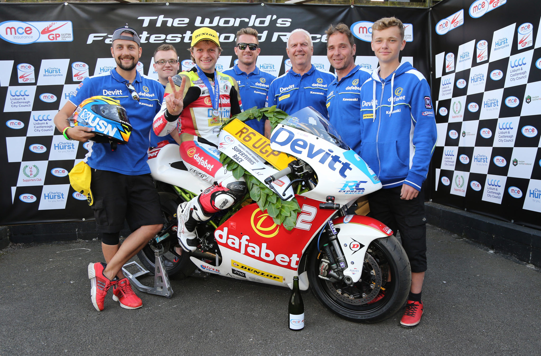 Dafabet Devitt Racing celebrate their Supertwin victory image credit Pacemaker Press International