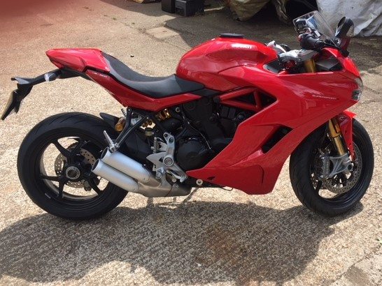 Adrian – Ducati Supersport S