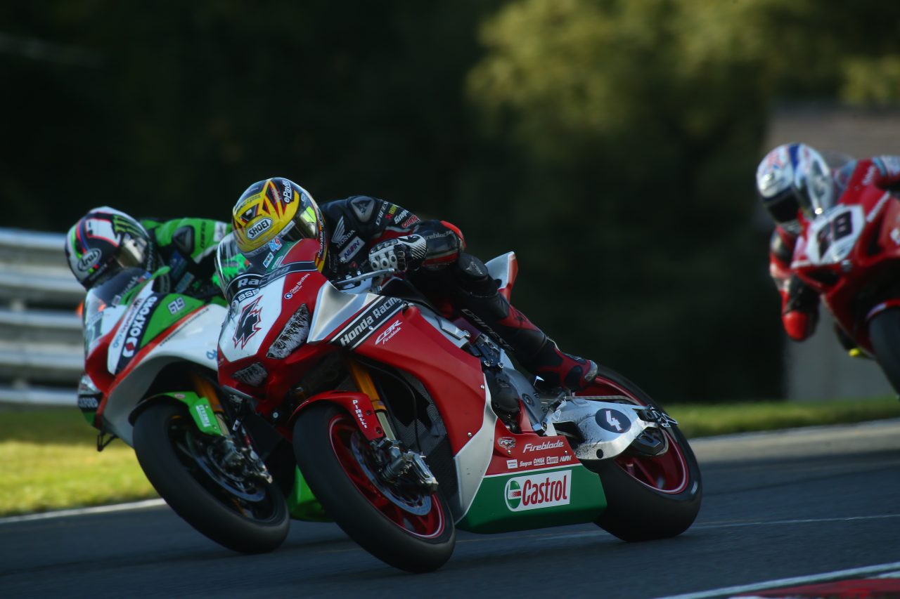 Dan Linfoot racing in the BSB last year credit Honda Racing