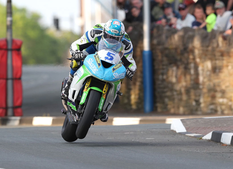 Dean Harrison impressed in practise credit iomtt.com