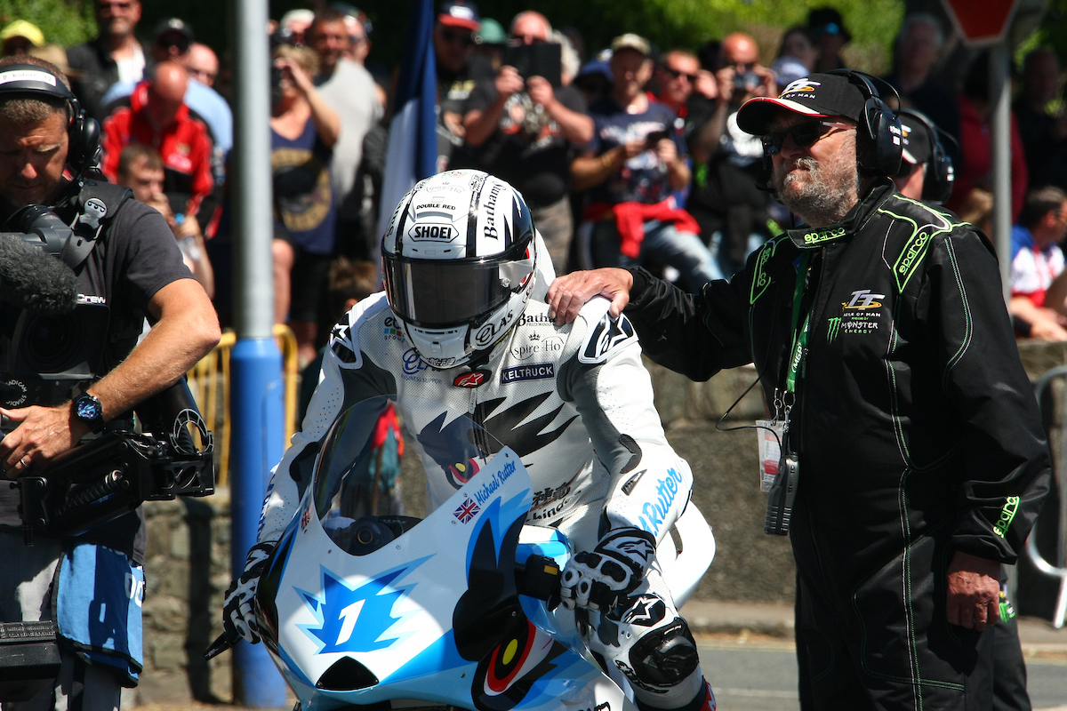 Michael Rutter gets set for a lap on the Mugen credit Double Red