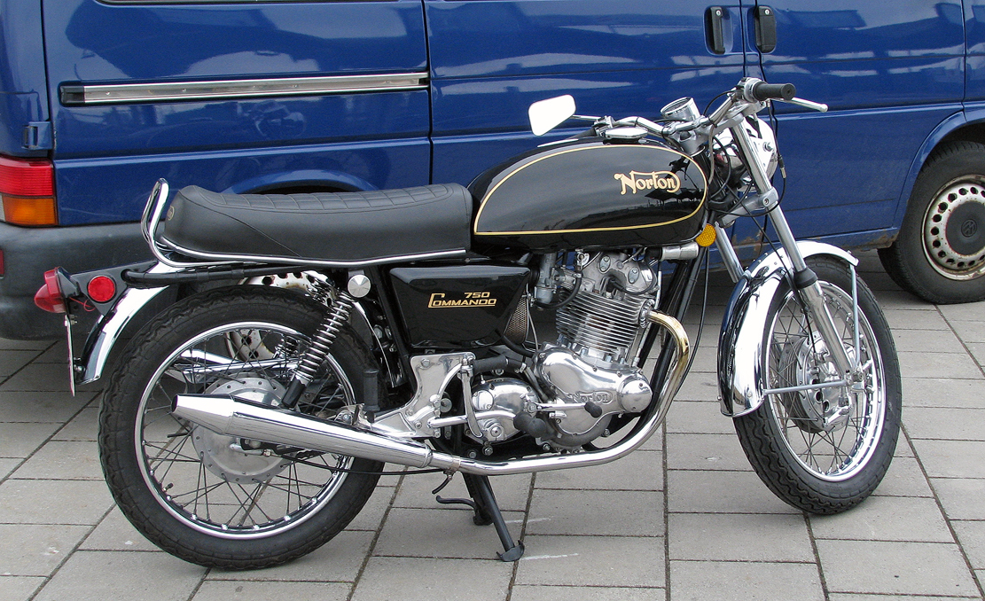 Motorbike types, Classic, Norton Commando 750