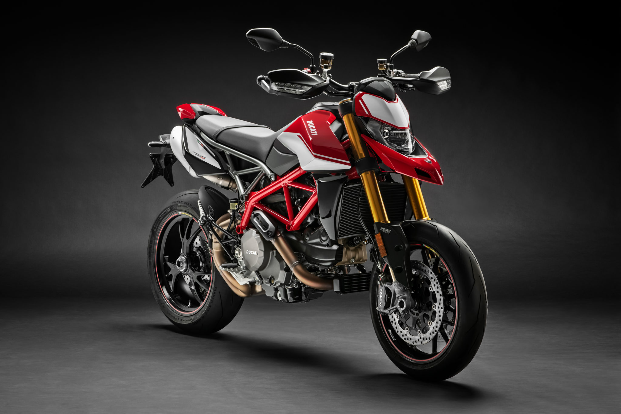 08_DUCATI_HYPERMOTARD_950_SP_STUDIO