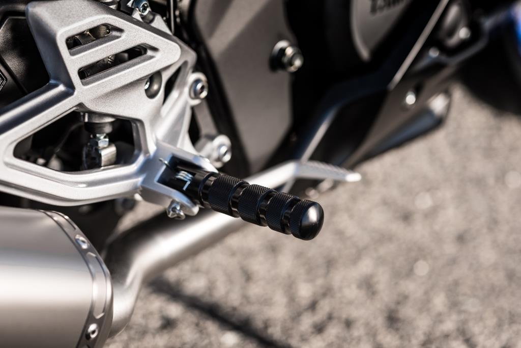 2019_YAM_YZF-R125_EU_DPBMC_ACC_Detail-4