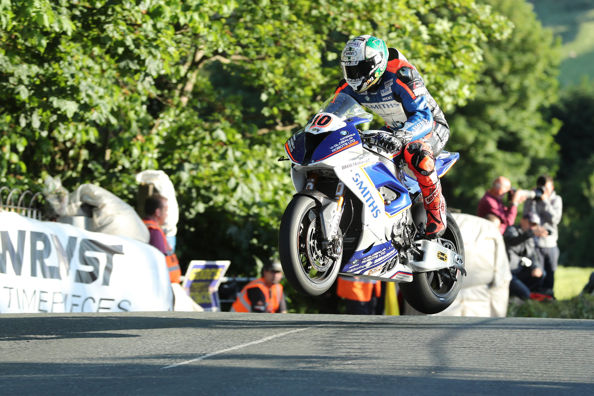 Peter Hickman at the TT in 2017 credit Pacemaker Press International