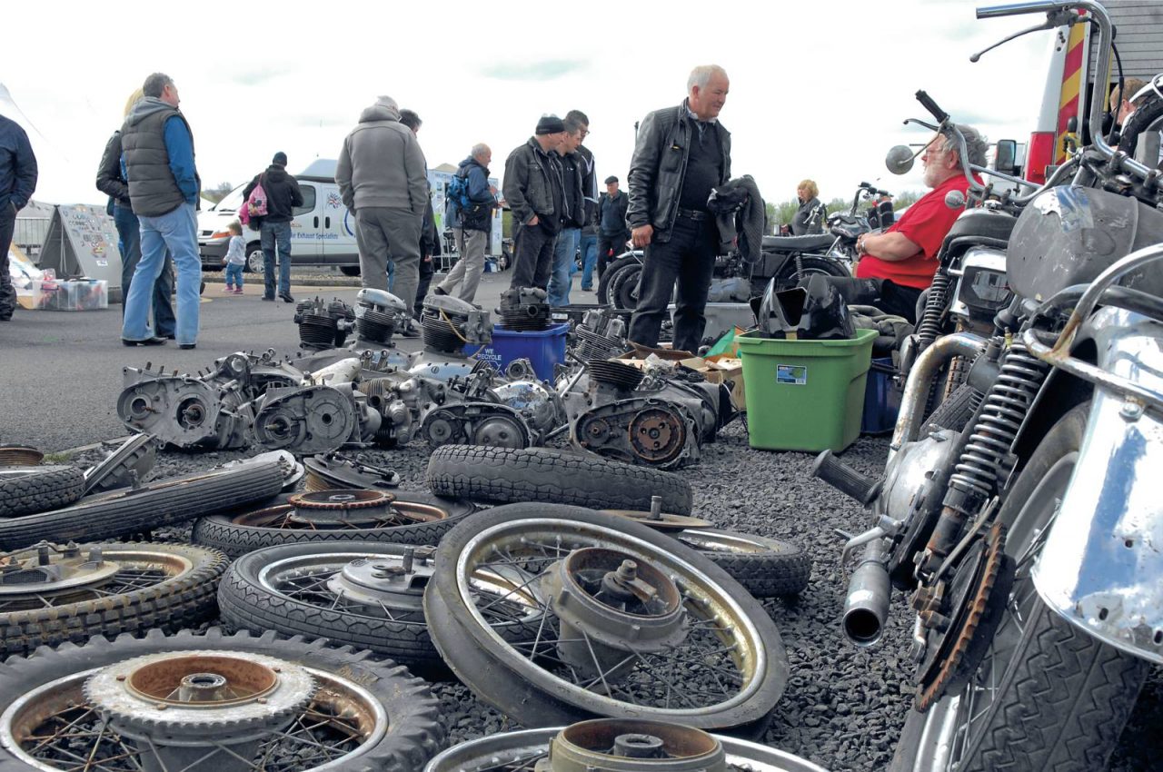 kempton-park-autojumble-bike-parts