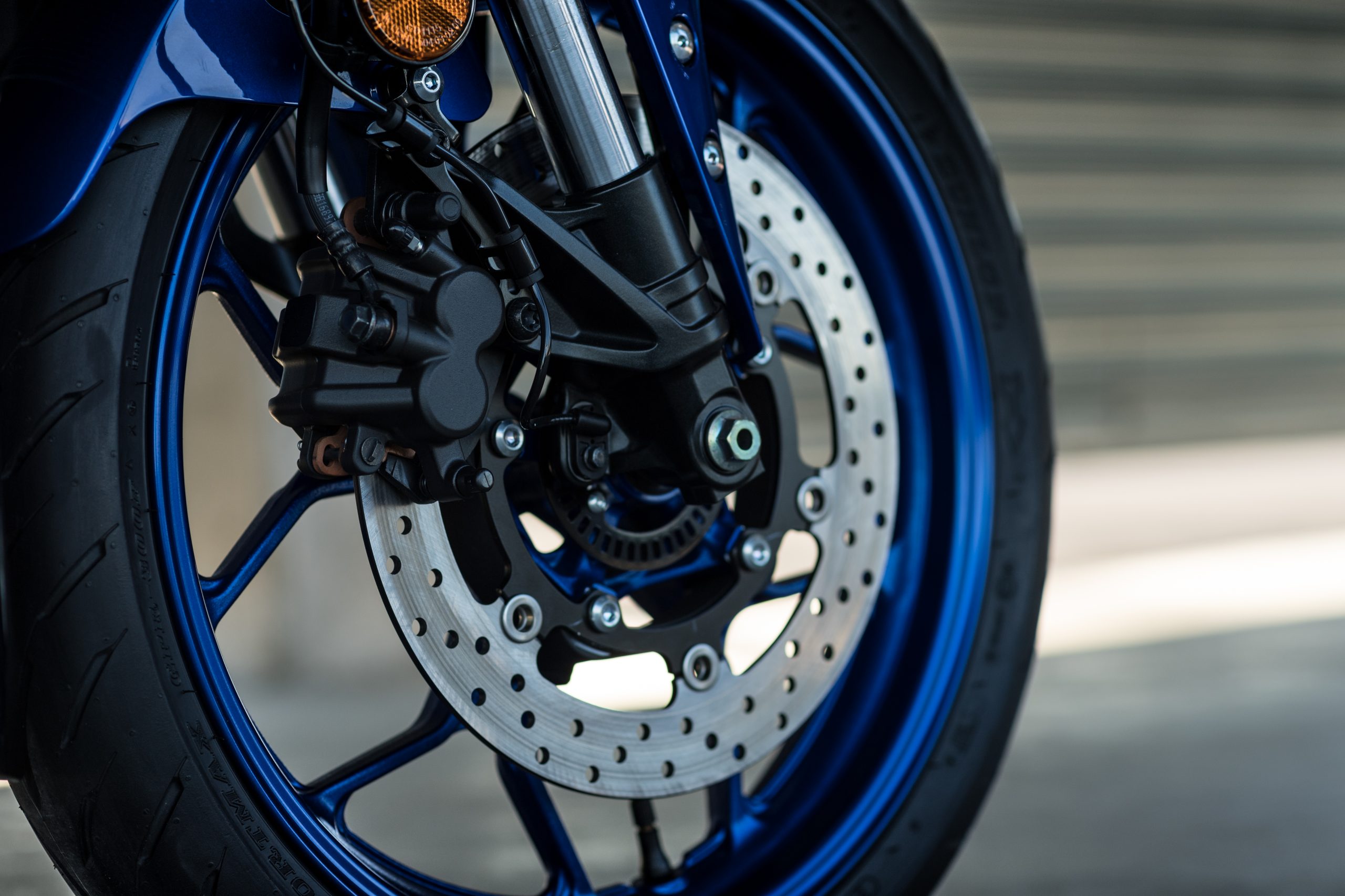 2019_YAM_YZF-R3_EU_DPBMC_STD_Detail-5