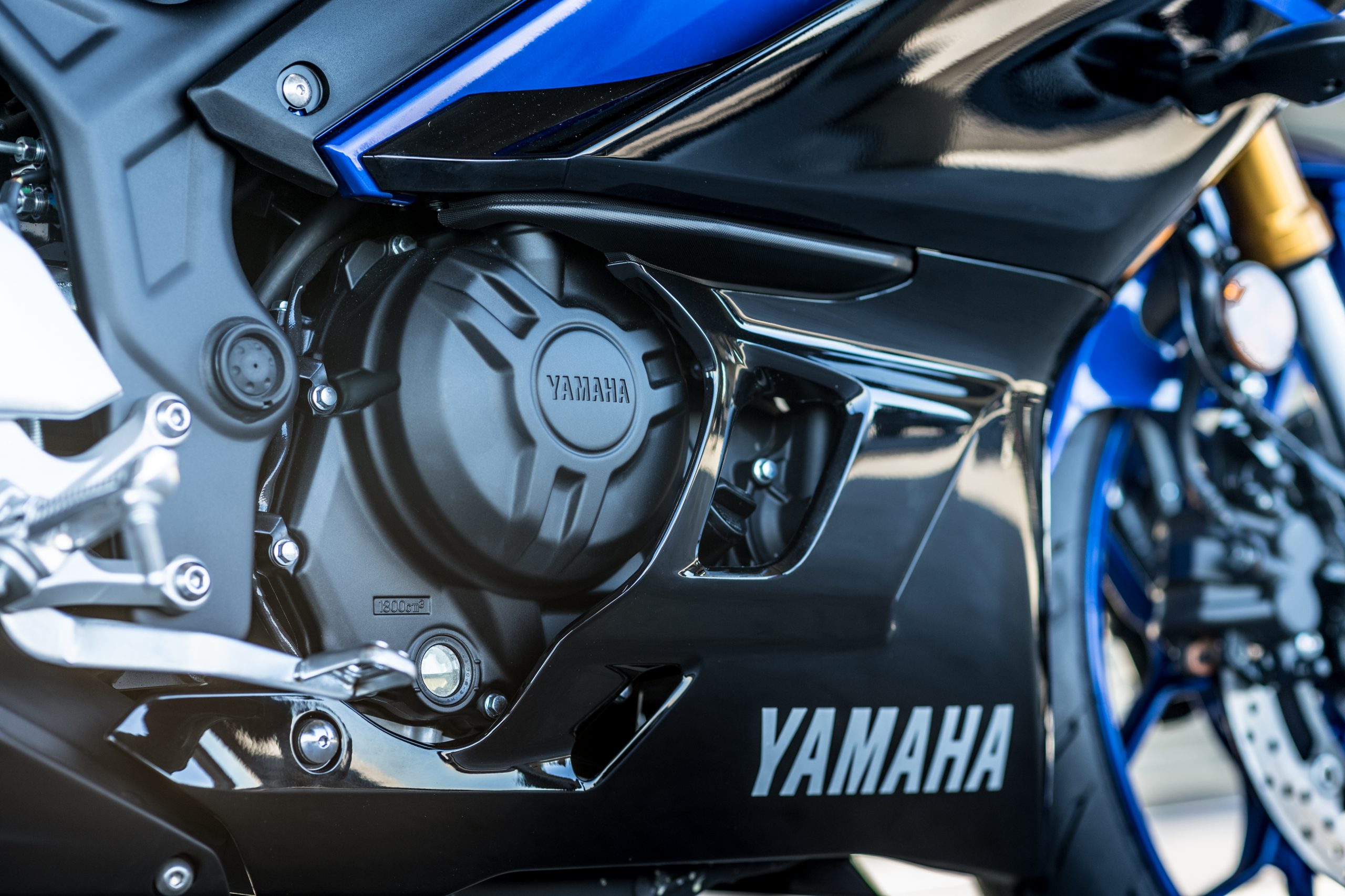 2019_YAM_YZF-R3_EU_DPBMC_STD_Detail-6