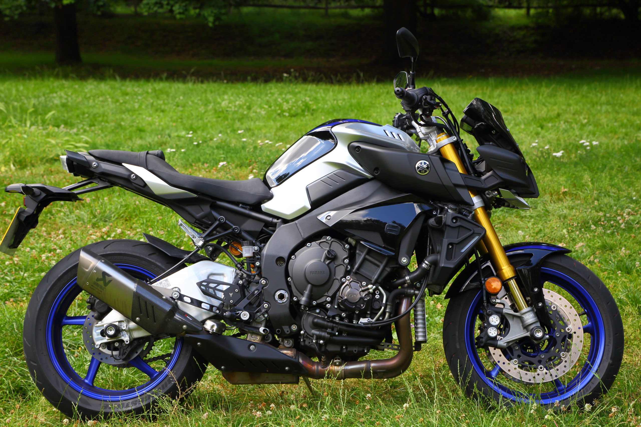 Motorbike types, streetfighter, Yamaha MT-10 SP