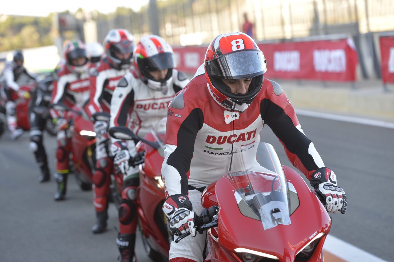 Panigale V4 track day 