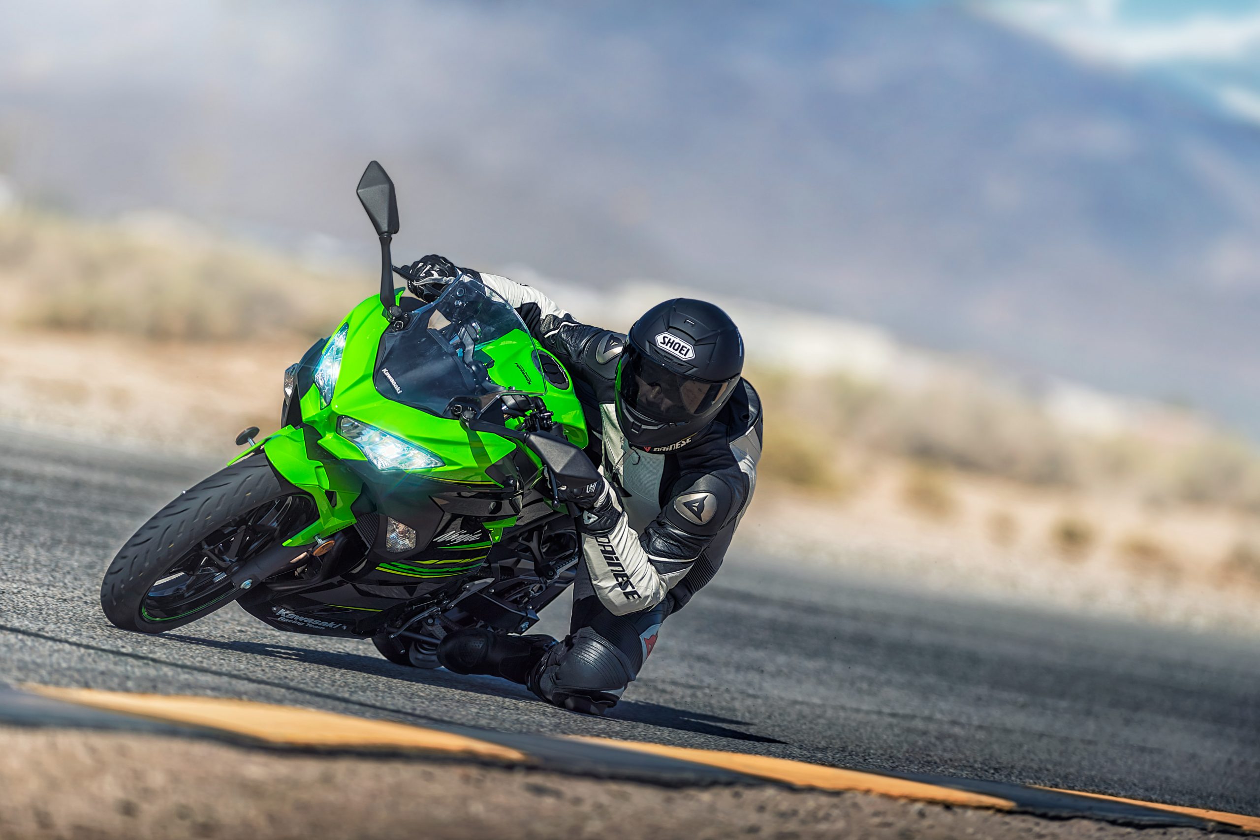 Ninja 400 – Action Images (9)