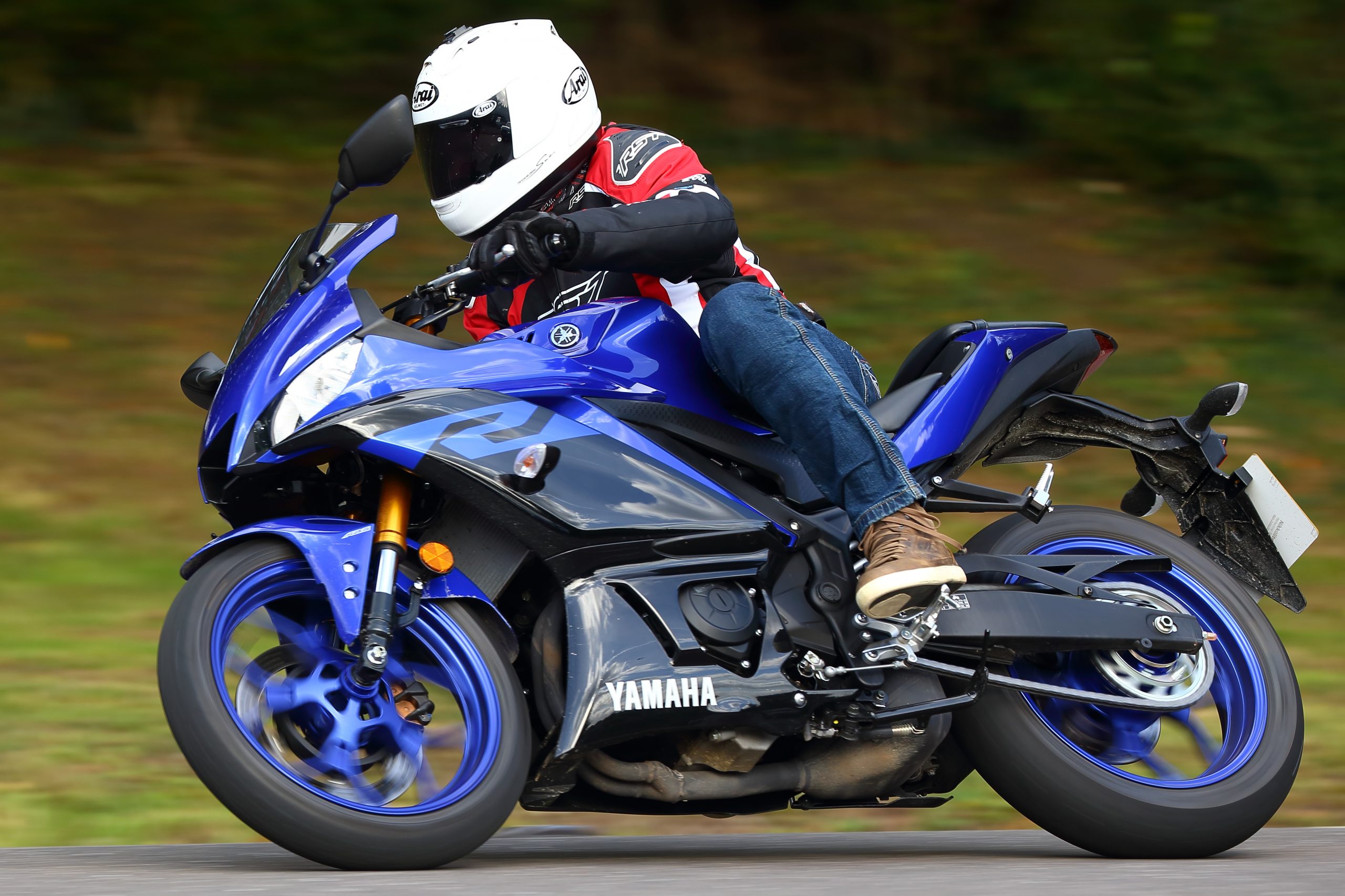 Yamaha R3 vs Kawasaki Ninja 400 Devitt Insurance
