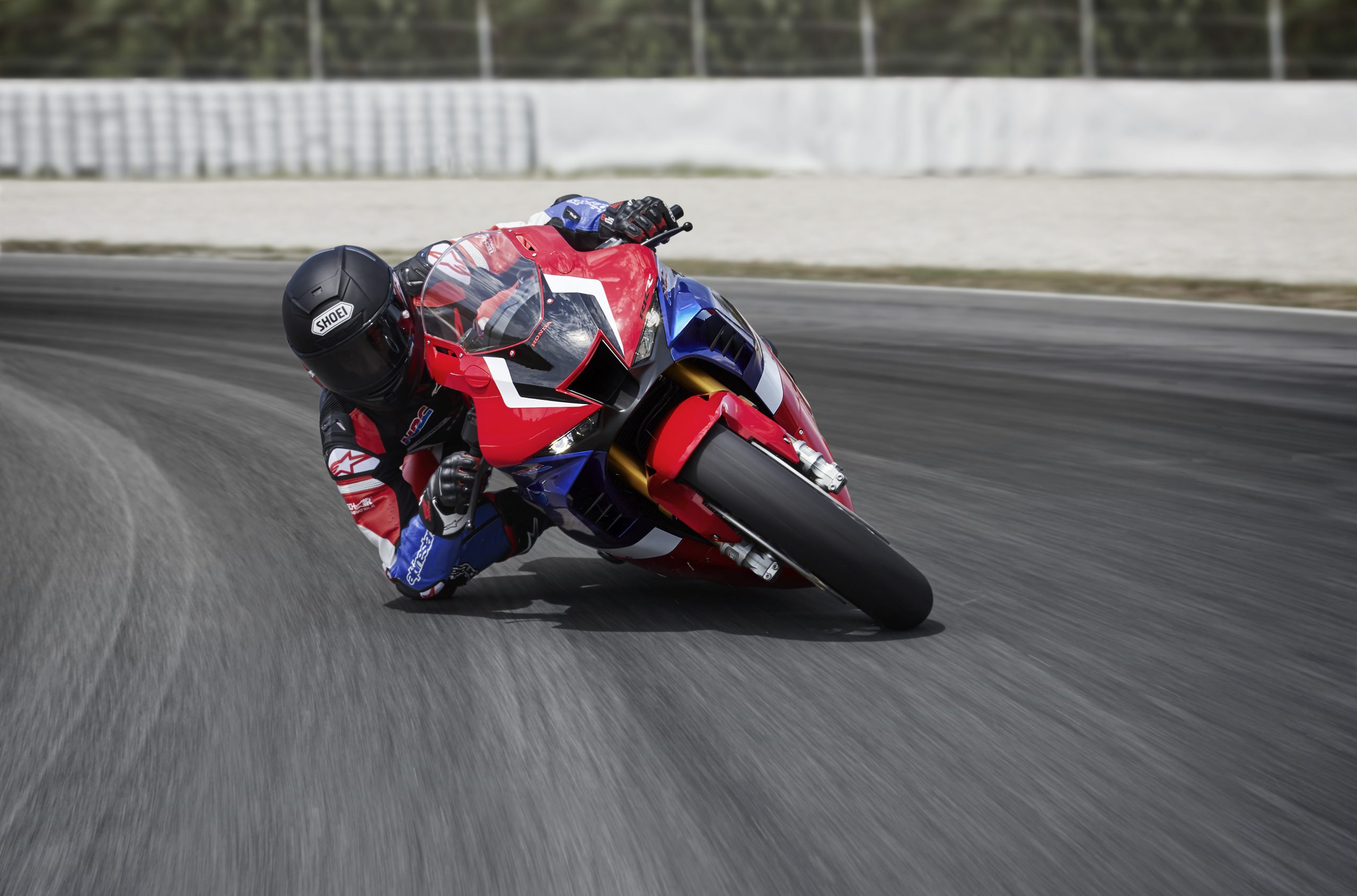 20YM_CBR1000RR-R_SP_Location_MARQUEZ_Riding_03_0648