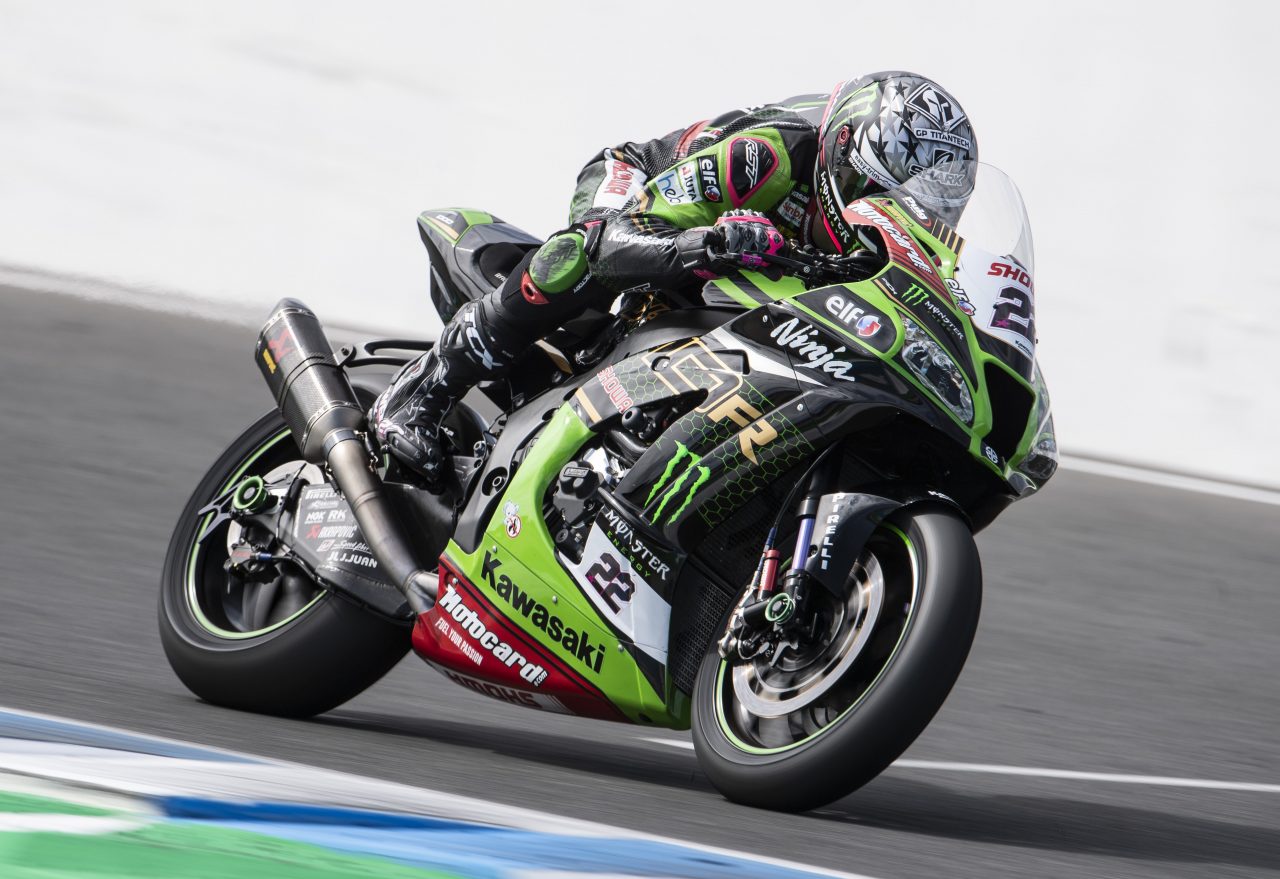 Alex Lowes racing at the WSBK Championship in Australia