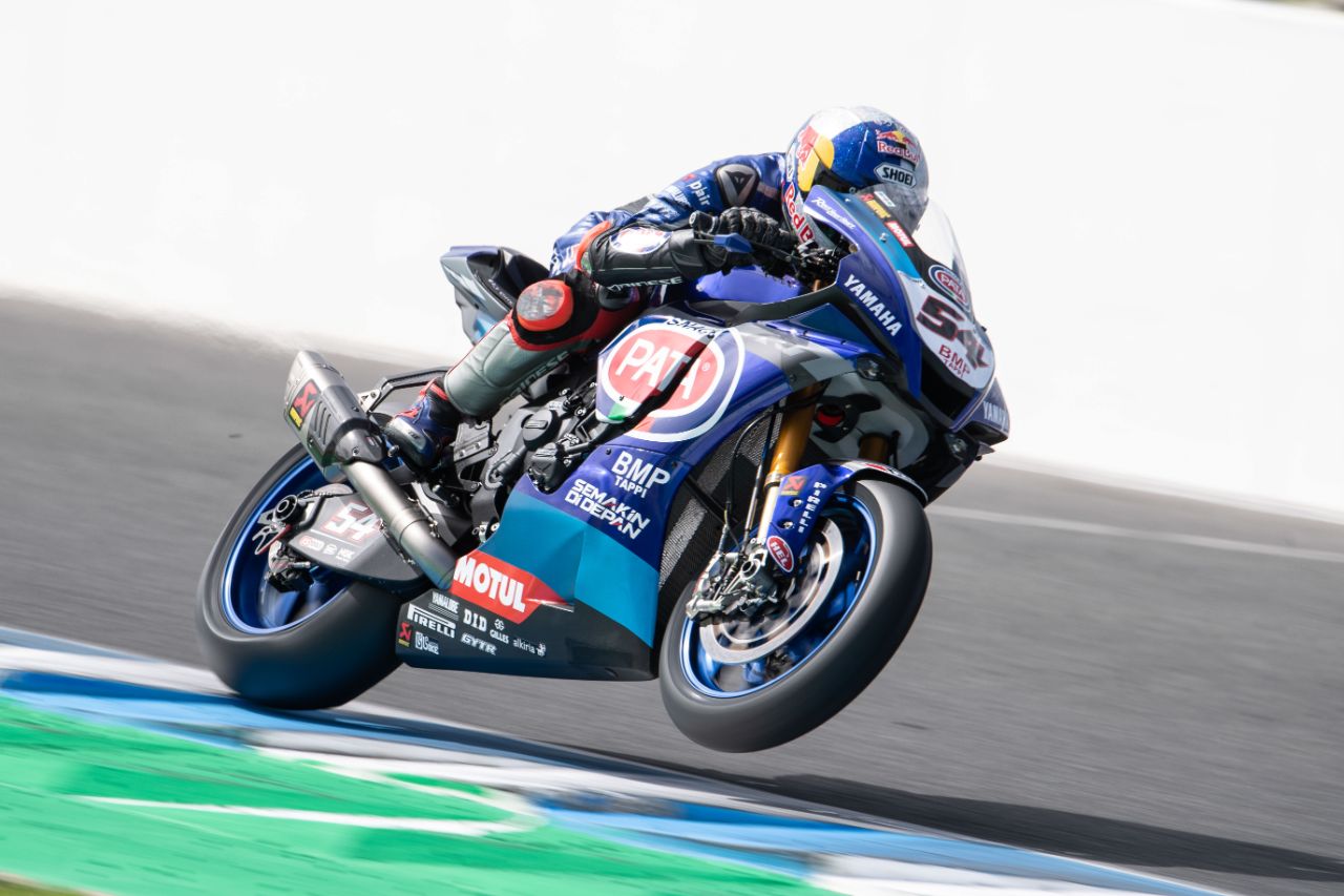 Toprak Razgatlioglu racing in WSBK Championship in Australia